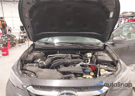 2022 Subaru Legacy Premium z USA, uszkodzony, nr VIN 4S3BWAD61N3019870